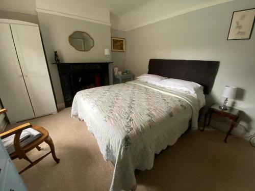 Dersingham House | St Jude's Bed & Breakfast