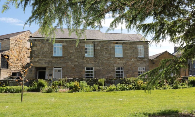 Warkworth Apartment | ST. LAWRENCE REST, with a garden in Warkworth
