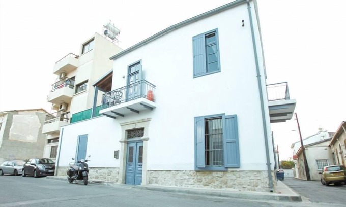 Aradippou Apartment | St. Lazaros Studios