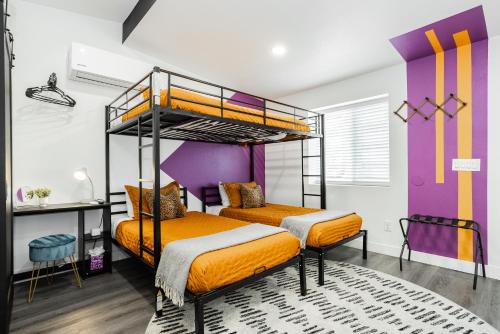 Beverly Green House | St Louis Premier Studio Escape Luxe Stay Near Vegas Strip