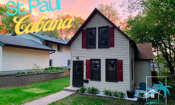 West Side House | St. Paul Cabana! Minutes to Everything!