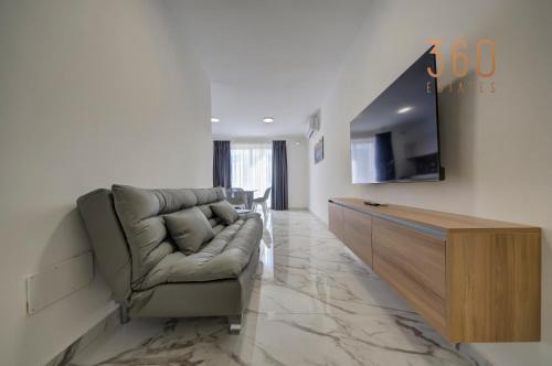 Bugibba Apartment | St Pauls Bay Oasis Suites by 360 Estates