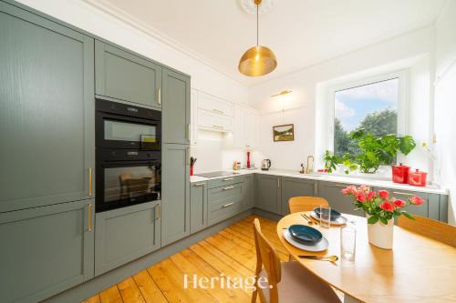 Aberdeen West End Apartment | St Swithin, Aberdeen City Centre Apartment