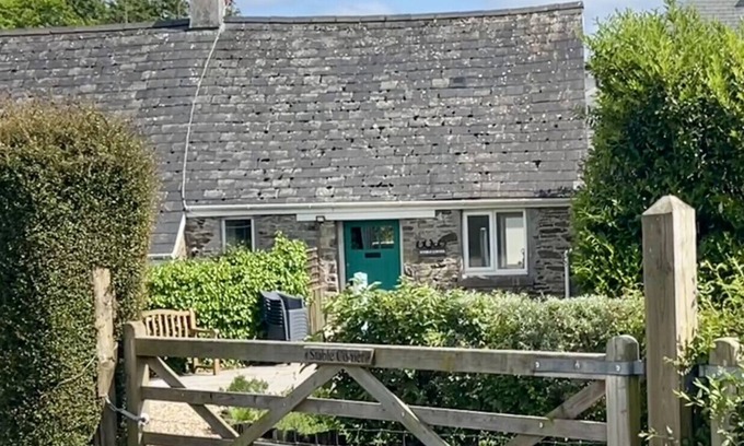 Loddiswell House | Stable Corner, a 4 bedroom rural retreat