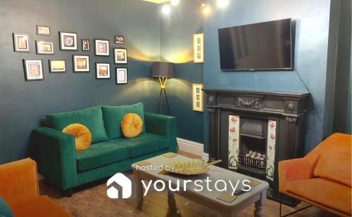 Stoke-on-Trent House | Stamer House by YourStays, Stylish quirky house, with 4 double bedrooms, BOOK NOW!