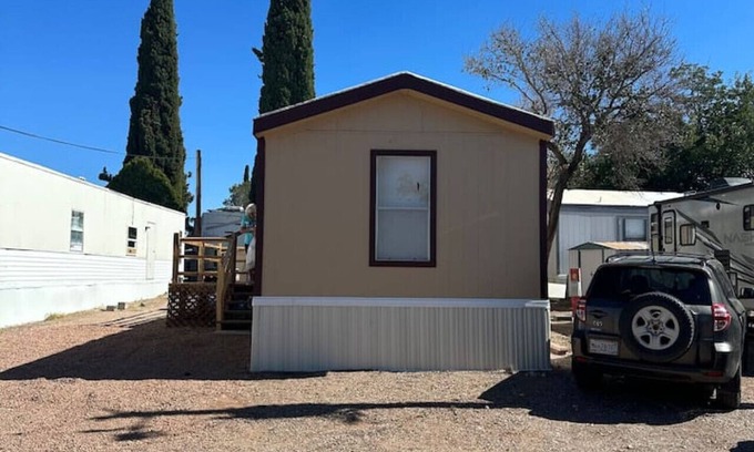 Tombstone House | Stampedes MH 30 Lucky Sta