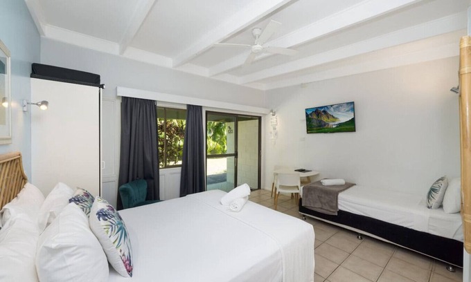Nelly Bay Apartment | Standard Twin Studio Apartment