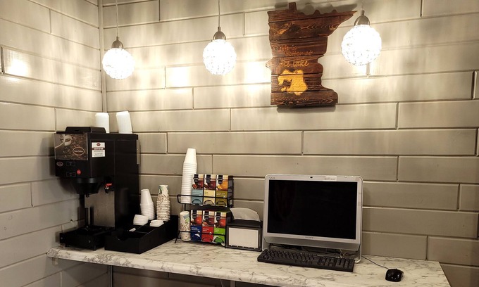 Detroit Lakes Hotel | Star of The Lakes