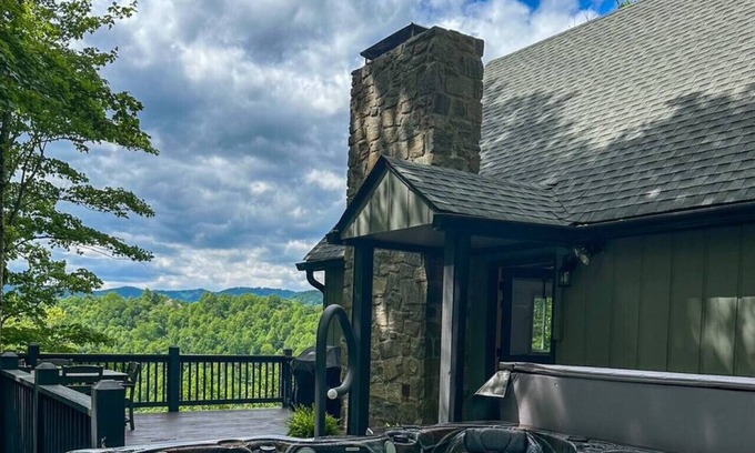 Deep Gap Cabin | Star View Cabin HOT TUB*Views*Pets