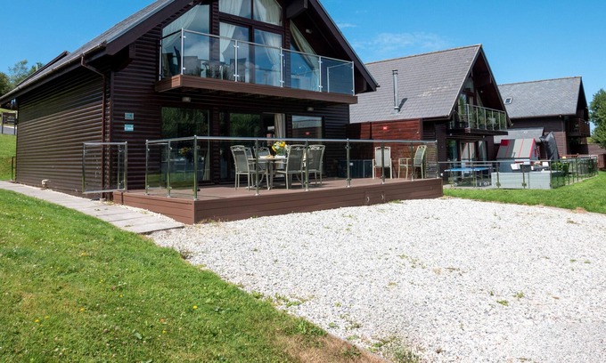 Winnard's Perch Cabin | "Starfish Lodge (Sleeps 8) Retallack Resort & Spa, Nr Padstow, Pet Friendly”