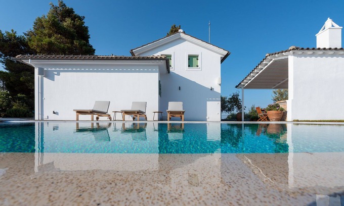 Skopelos Villa | Stargaze Villas - Phoenix