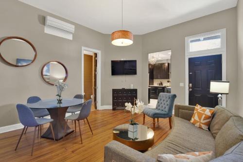 Metropolitan Apartment | Starland Perch Lower