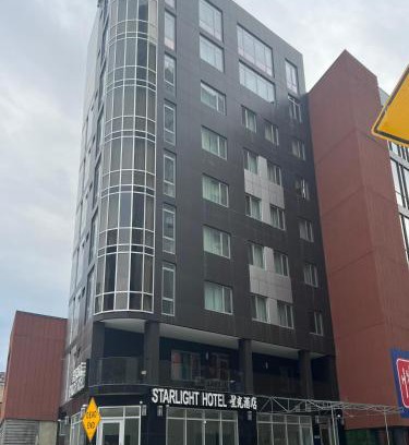 Queens Hotel | Starlight Hotel Near LGA Airport
