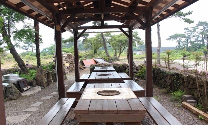 Hallim House | Starlightdrops Pension