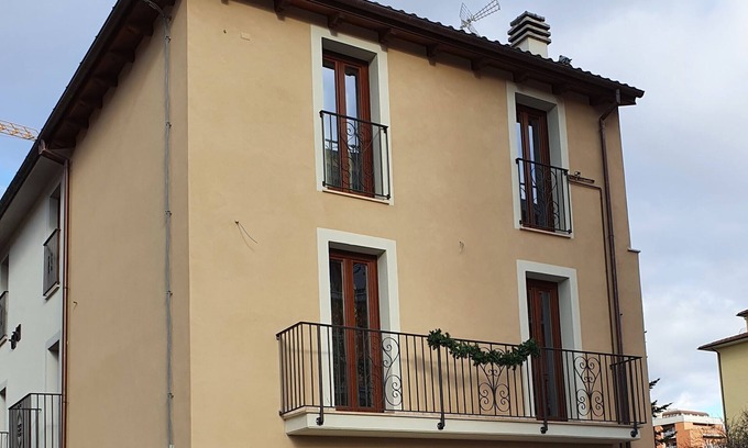 L'Aquila House | Stars on us