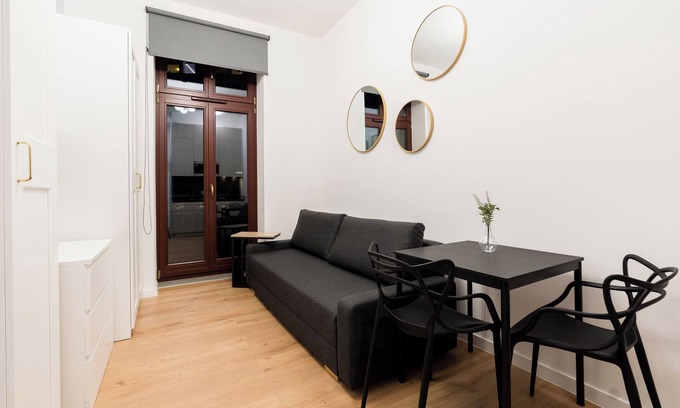 Poznan City Center Apartment | Stary Browar Deluxe Studio #8