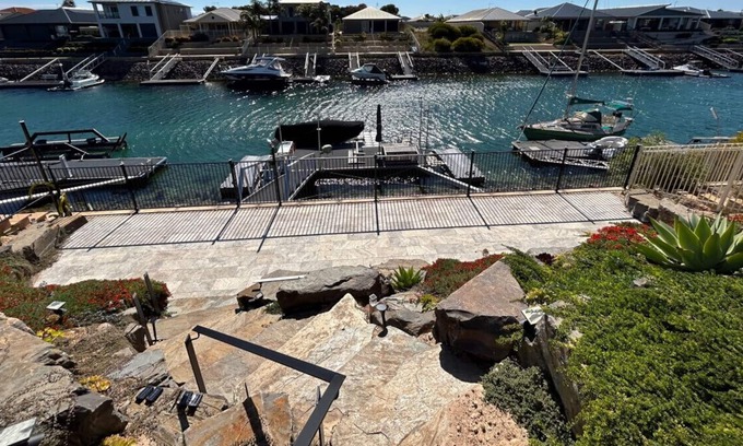 Wallaroo House | Stately Retreat - Brand New 4 Bedroom Home With Private Mariner Access