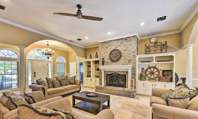 Dover House | Statesboro Home w/ Lake + Pool ~ 10 Mi to GSU