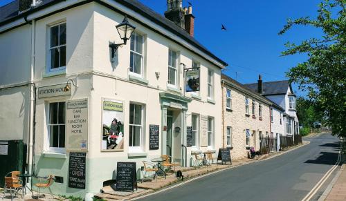 South Brent Hotel | Station House, Dartmoor and Coast located, Village centre Hotel