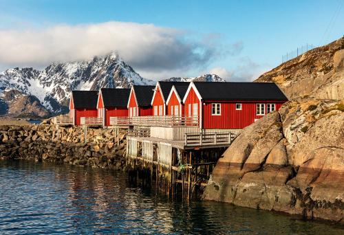 Vestvagøy Hotel | Statles Rorbu- og Konferansesenter AS