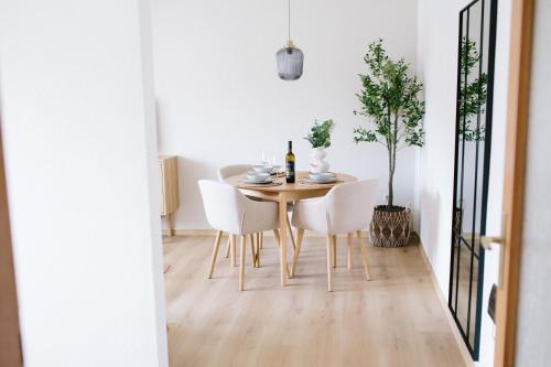 Sebnitz Apartment | stay-a-while Apartment I Hannah I WLAN, kostenloser Parkplatz, Netflix