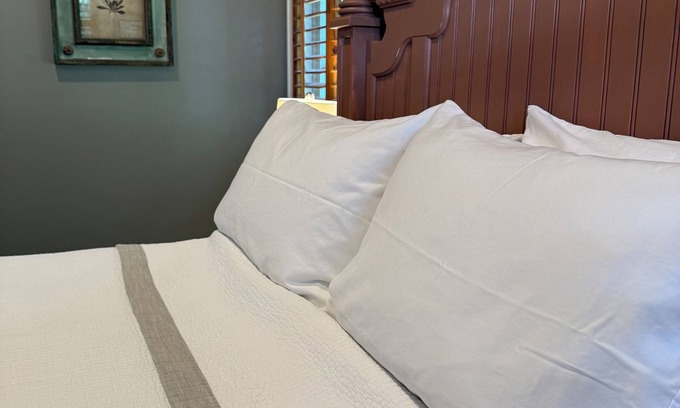 Northwest Quadrant Apartment | Stay at Frogmore Lodge – Stylish Comfort in a Peaceful Setting