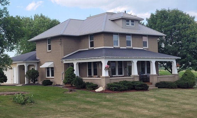 Pilot Grove Other | Stay at our recently renovated, beautiful, rural Iowa Farmhouse