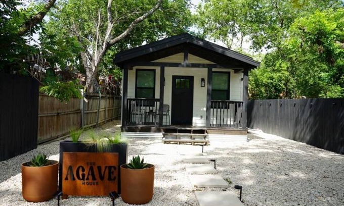 New Braunfels House | Stay at The Agave - New Braunfels Tiny House