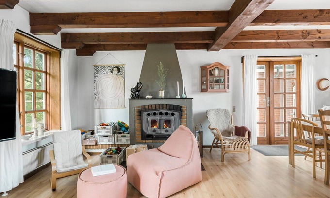 Farso House | Stay by the Limfjord in this large and very well-equipped holiday home.