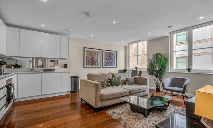 Holborn Apartment | Stay Comfortable in One Bed Apt near Chancery Lane by MySquare