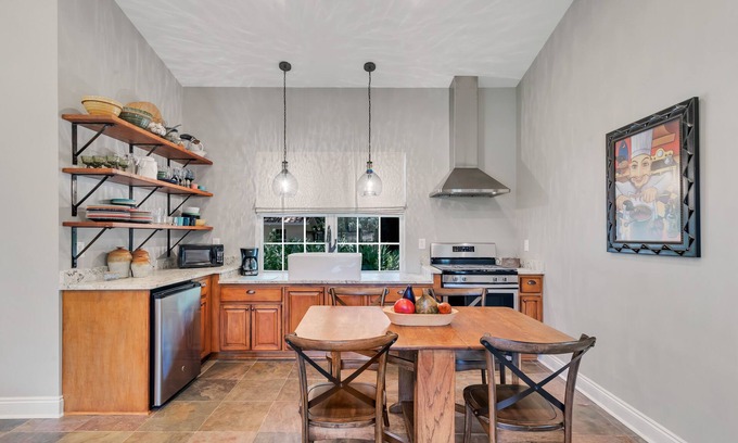 Fairhope Cottage | Stay in a cozy and luxurious retreat with a farm environment.