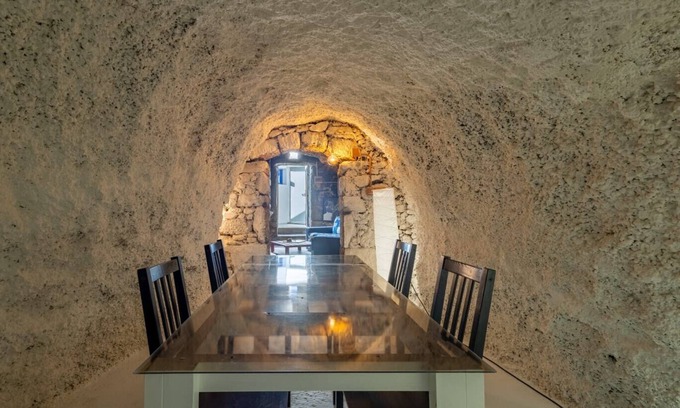 Guimar Bed & Breakfast | Stay in cave with sea view for 2 people
