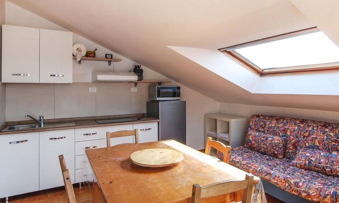 Porto San Giorgio Apartment | Stay in this cozy apartment with balcony and just 250 meters from the beaches of Porto Sangiorgio.
