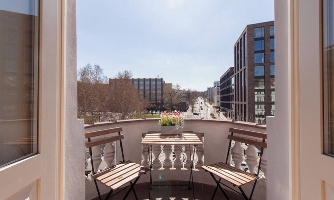 Zizkov Apartment | Stay Inn | Luxury 3-BR Flat w/High Ceilings