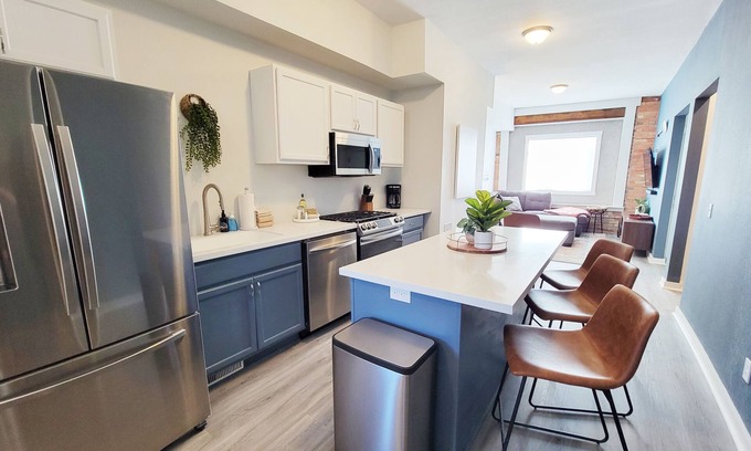 Duluth Condo | Stay Lincoln Park 2 | Craft District Condo