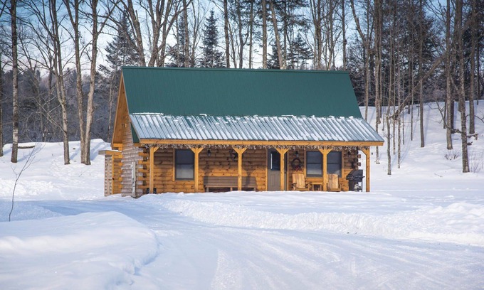 East Burke Cabin | Stay on Kingdom Trails in a three bedroom cabin!