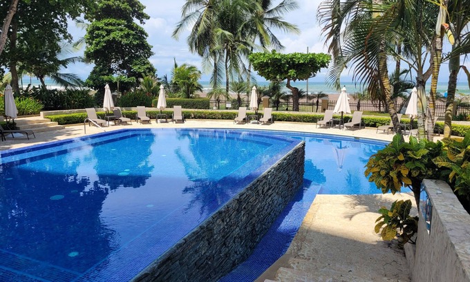 Jaco Condo | Stay on the Beach at Acqua Condo