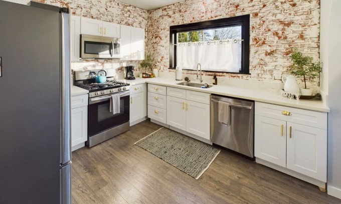 Albany House | Stay right downtown in a renovated historical home