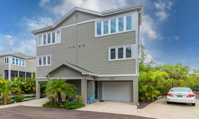 Whitney Beach House | Stay & Serve – Cedars East Tennis Resort #511 on Longboat Key by RVA