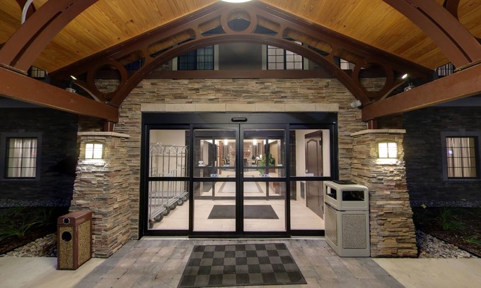 Bryant Pattengill East Hotel | Staybridge Suites Ann Arbor- Univ of Michigan by IHG