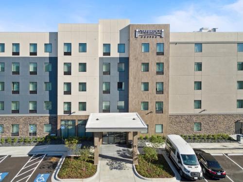 Duluth Hotel | Staybridge Suites - Atlanta NE - Duluth by IHG