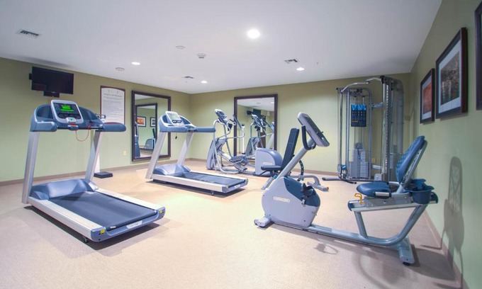 Northfield Hotel | Staybridge Suites Denver - Central Park by IHG