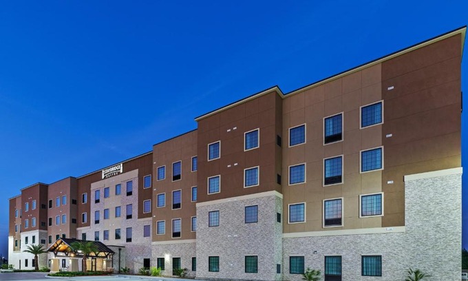 Humble Hotel | Staybridge Suites - Houston IAH Airport East by IHG