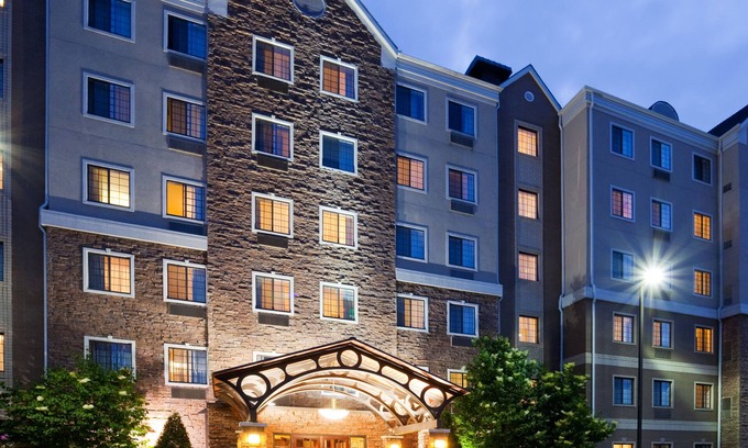 West Bloomington Hotel | Staybridge Suites Minneapolis-Bloomington by IHG