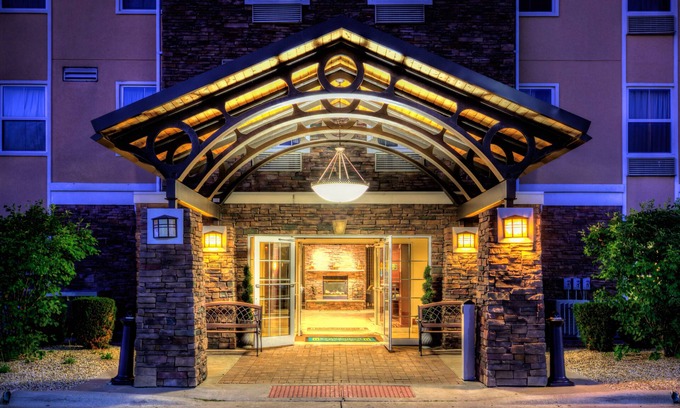 Rockford Hotel | Staybridge Suites Rockford by IHG