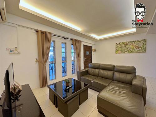 Kuching House | Staycation Homestay 15 Kch City Mall Landed House