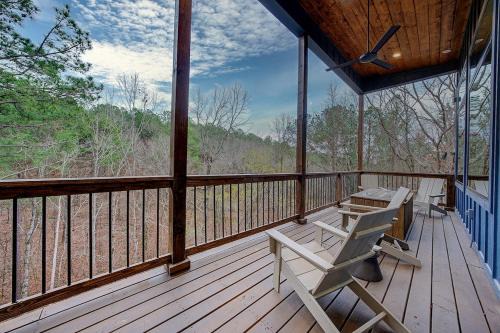 Broken Bow House | Stayhocha Pets ok, views, creek, lux amenities