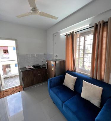Wilson Garden Apartment | StayhomeStays Prime
