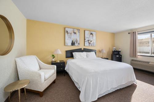 Grand Forks Hotel | StayInn Grand Forks