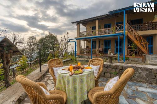 Bir Villa | StayVista at Rooh - 2BR Sunset View Villa in Palampur